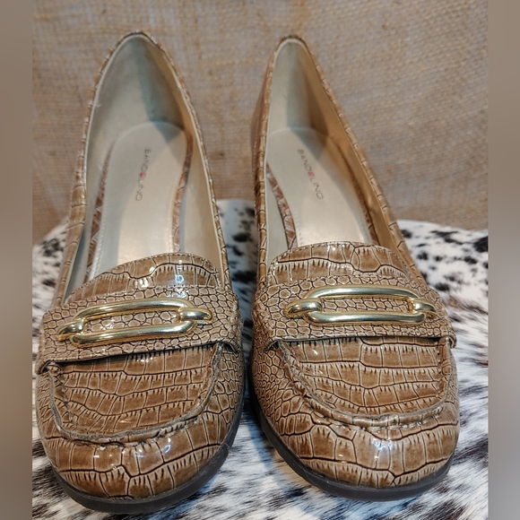 Bandolino Faux Patent Leather Heeled Loafer / Snake Pattern - Size 8.5 - Picture 7 of 8